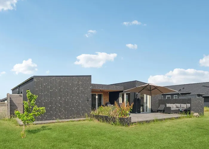 펜션 3 Bedroom Stunning In 오더