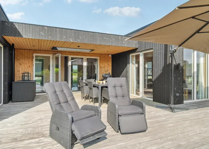 3 Bedroom Stunning In *
